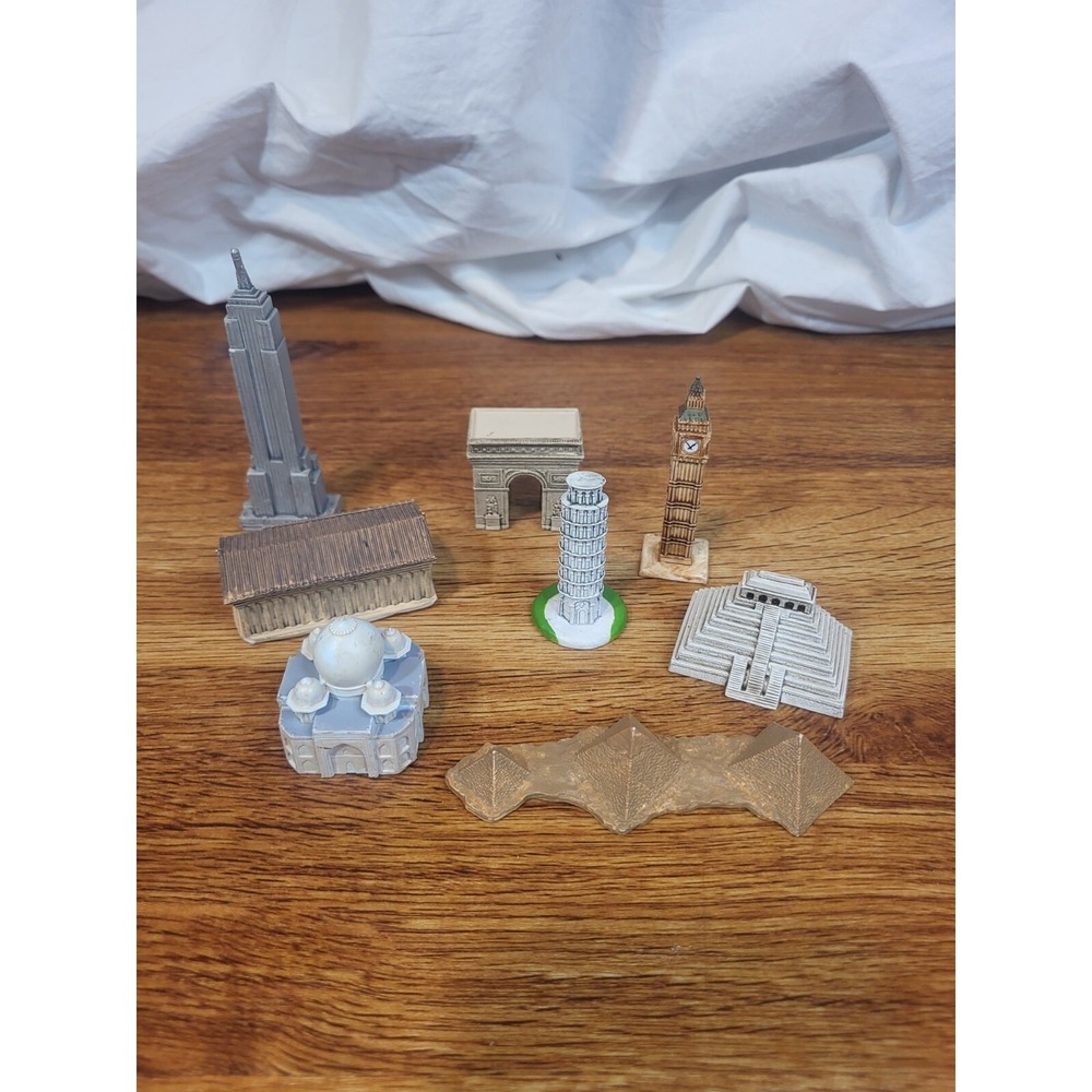 Lot Of 8 Safari Ltd Wonders Of‎ The World Miniatures